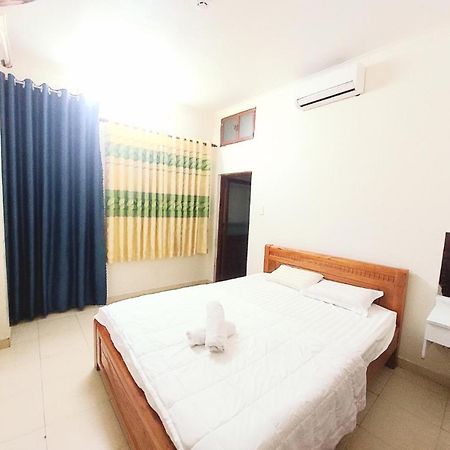 Khach San Huong Quynh Hotell Ho Chi Minh-staden Exteriör bild